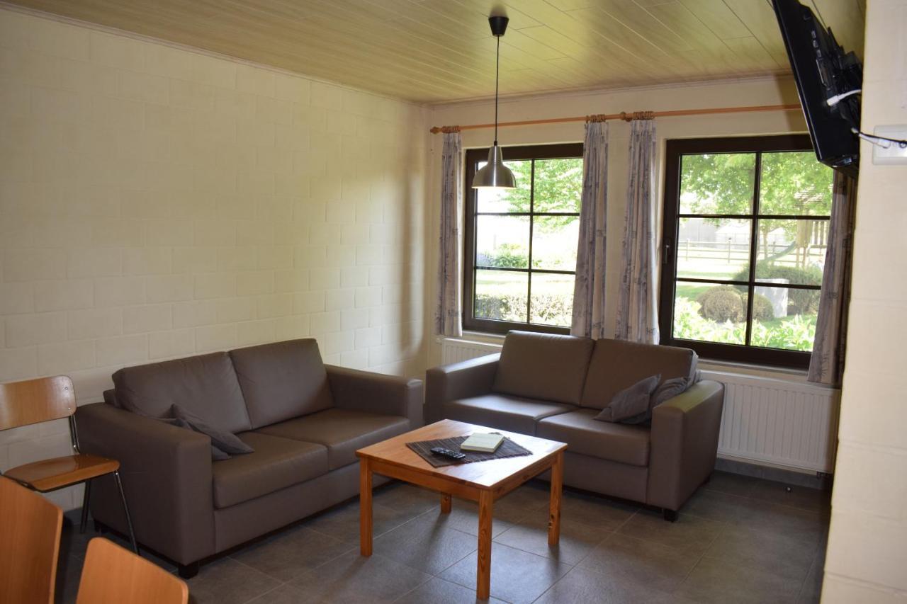De Meiboom Vakantiehoeve Tot 21 Pers Langemark Exterior foto